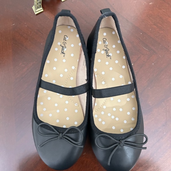 Cat & jack girl’s ballet flats - Picture 2 of 8